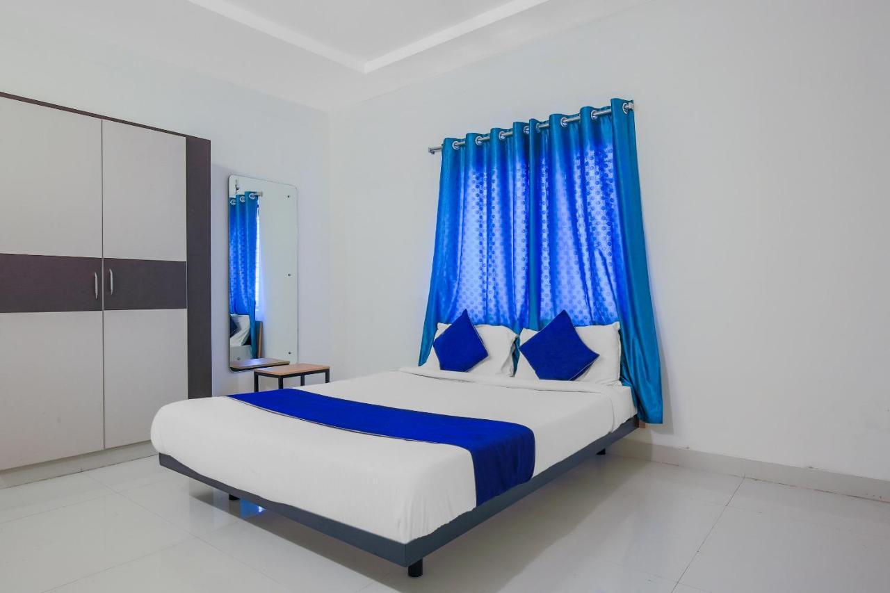 Hotel Oyo Silverkey 74581 Nallagandla Hyderabad Esterno foto