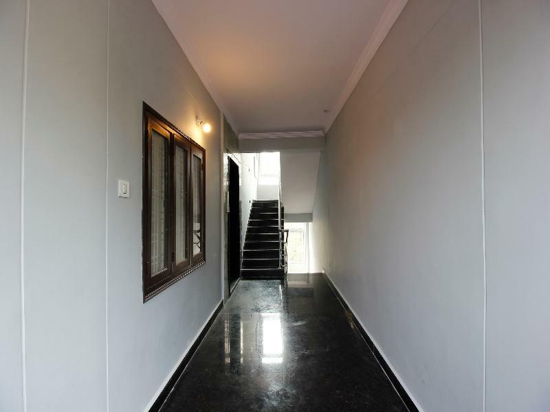 Hotel Oyo Silverkey 74581 Nallagandla Hyderabad Esterno foto