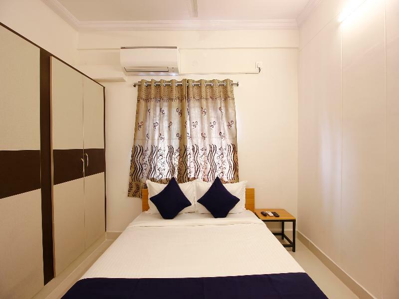 Hotel Oyo Silverkey 74581 Nallagandla Hyderabad Esterno foto