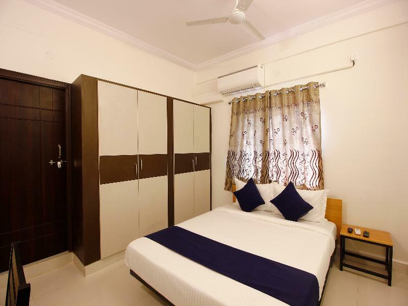 Hotel Oyo Silverkey 74581 Nallagandla Hyderabad Esterno foto